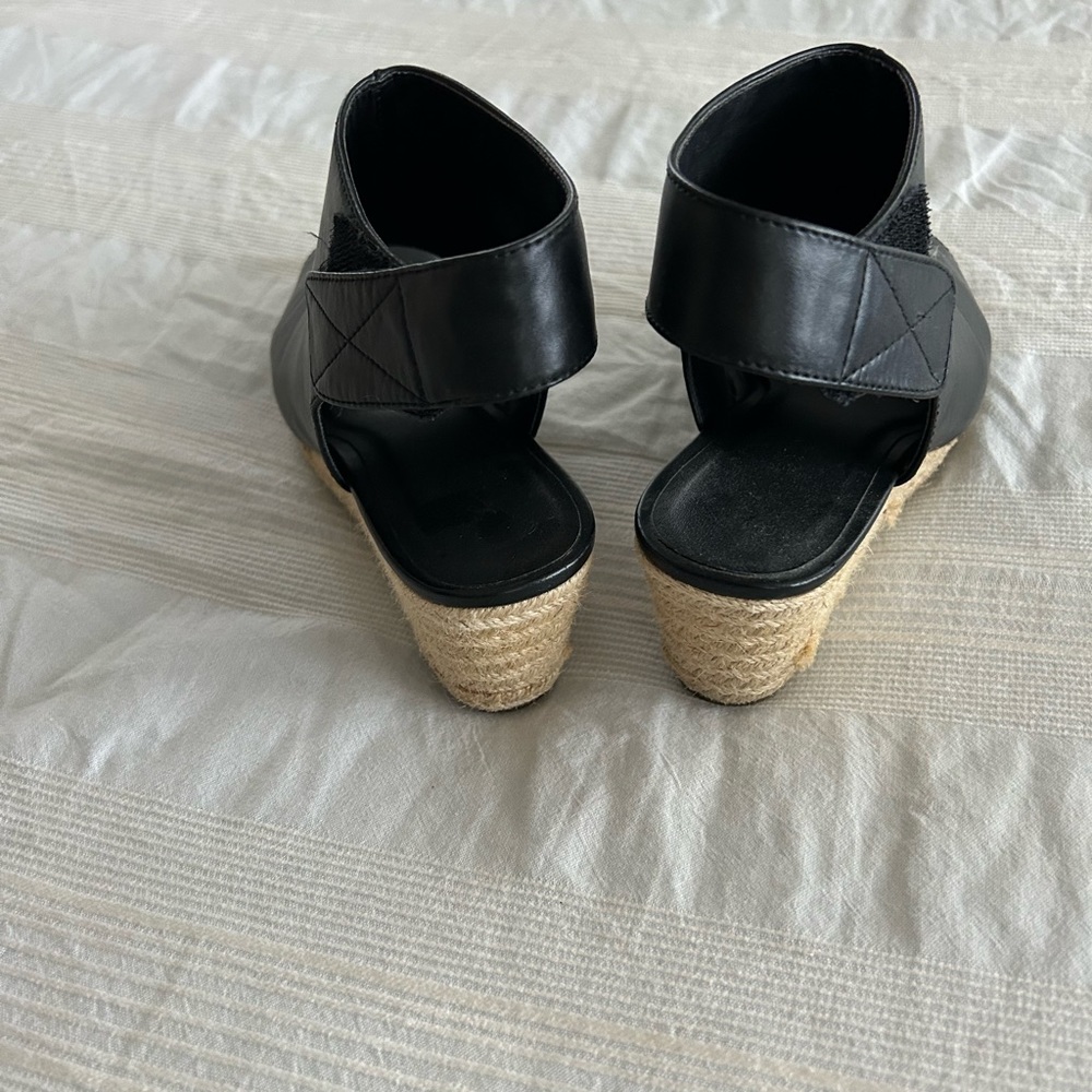 Simply Vera black leather sling back wedges